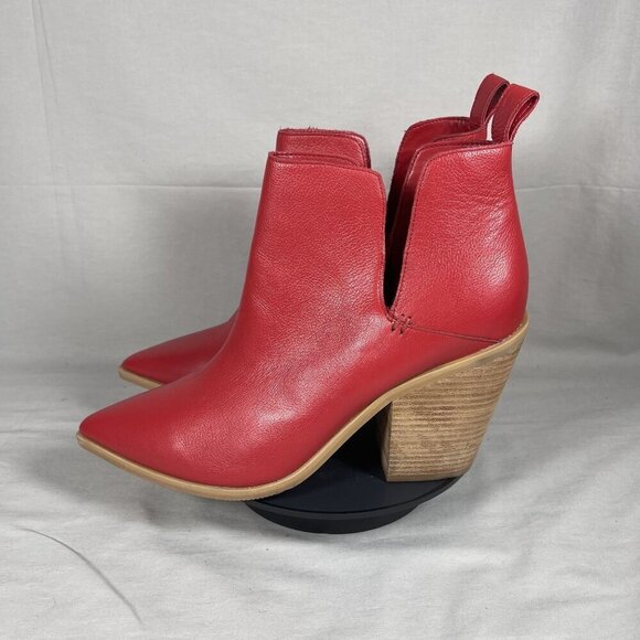 LISA VICKY Women's Mega Red Leather Pointed Toe Slip-On Bootie Size 11-NEW - Picture 3 of 8